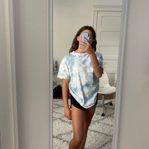 tie dye shirt in grey